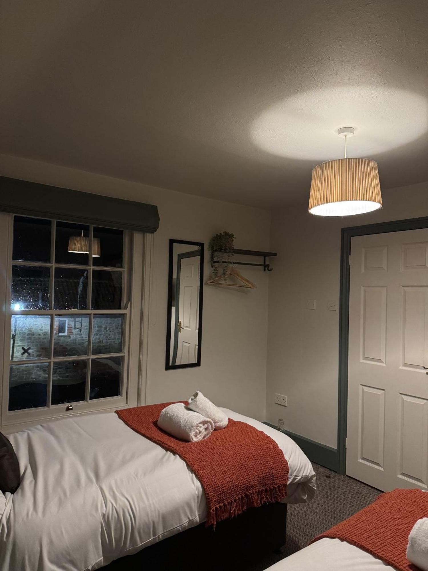 The Whod A Thought It Bed & Breakfast Glastonbury Room photo